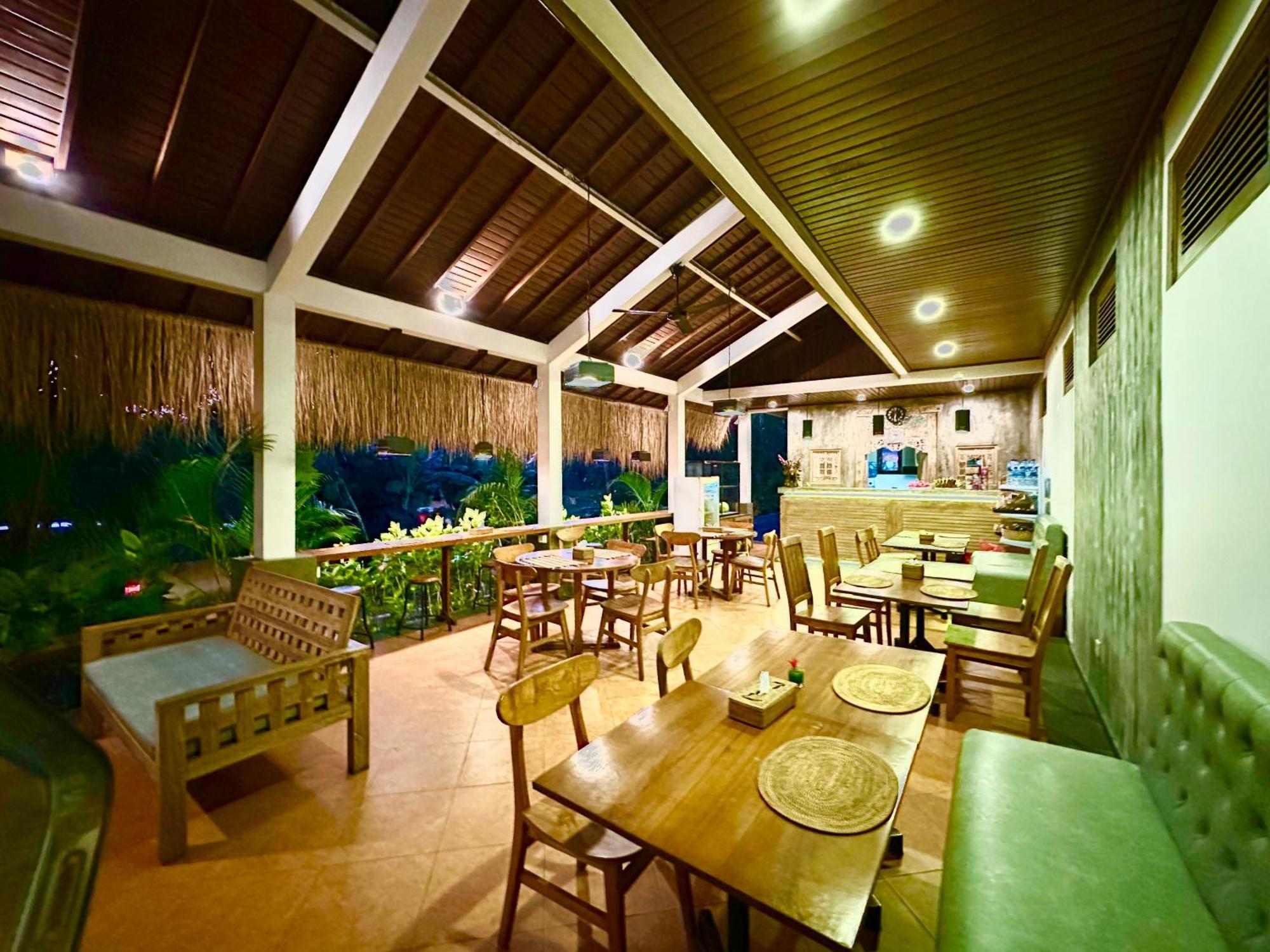 Dupa Ubud Luaran gambar