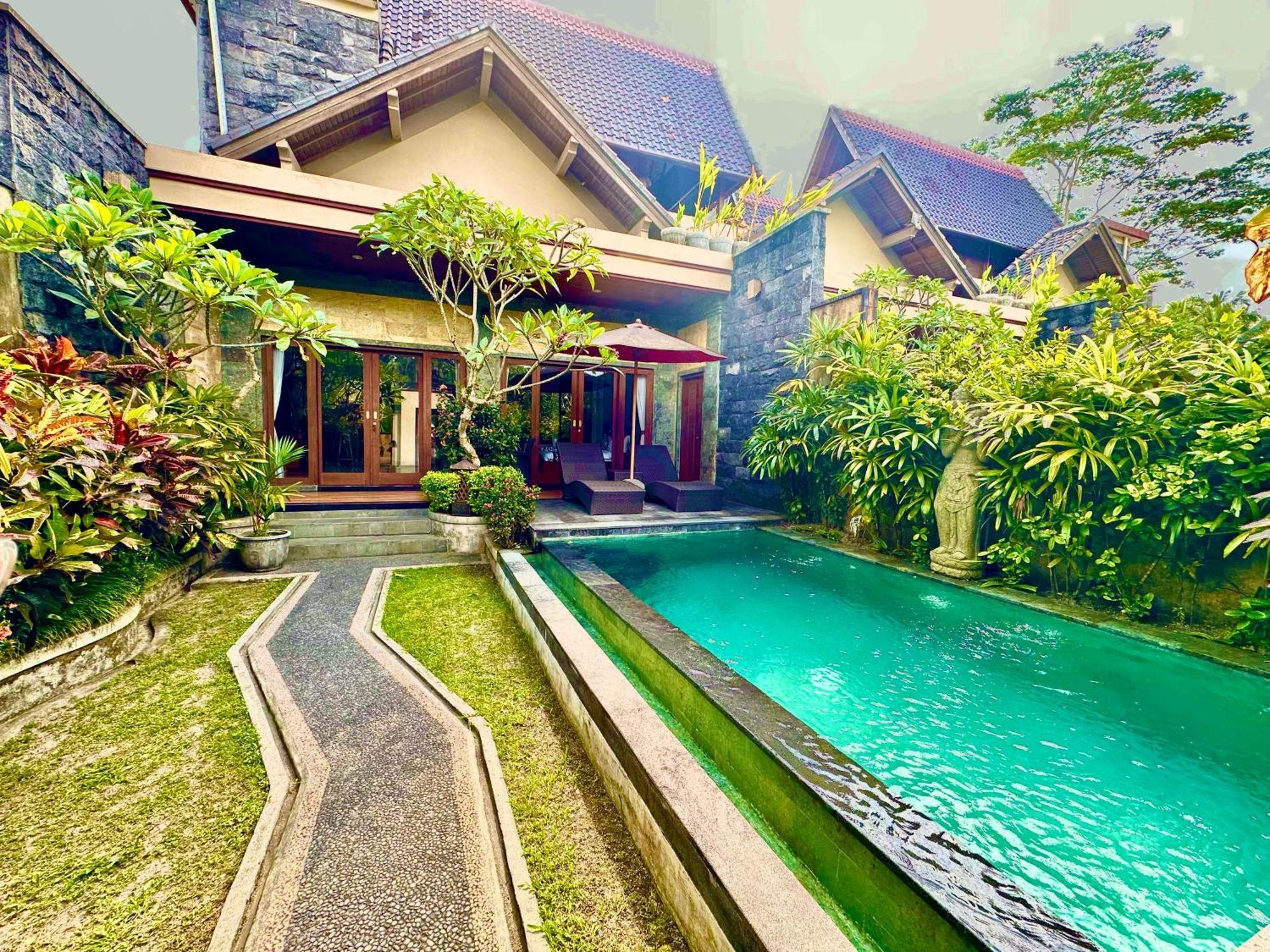 Dupa Ubud Luaran gambar
