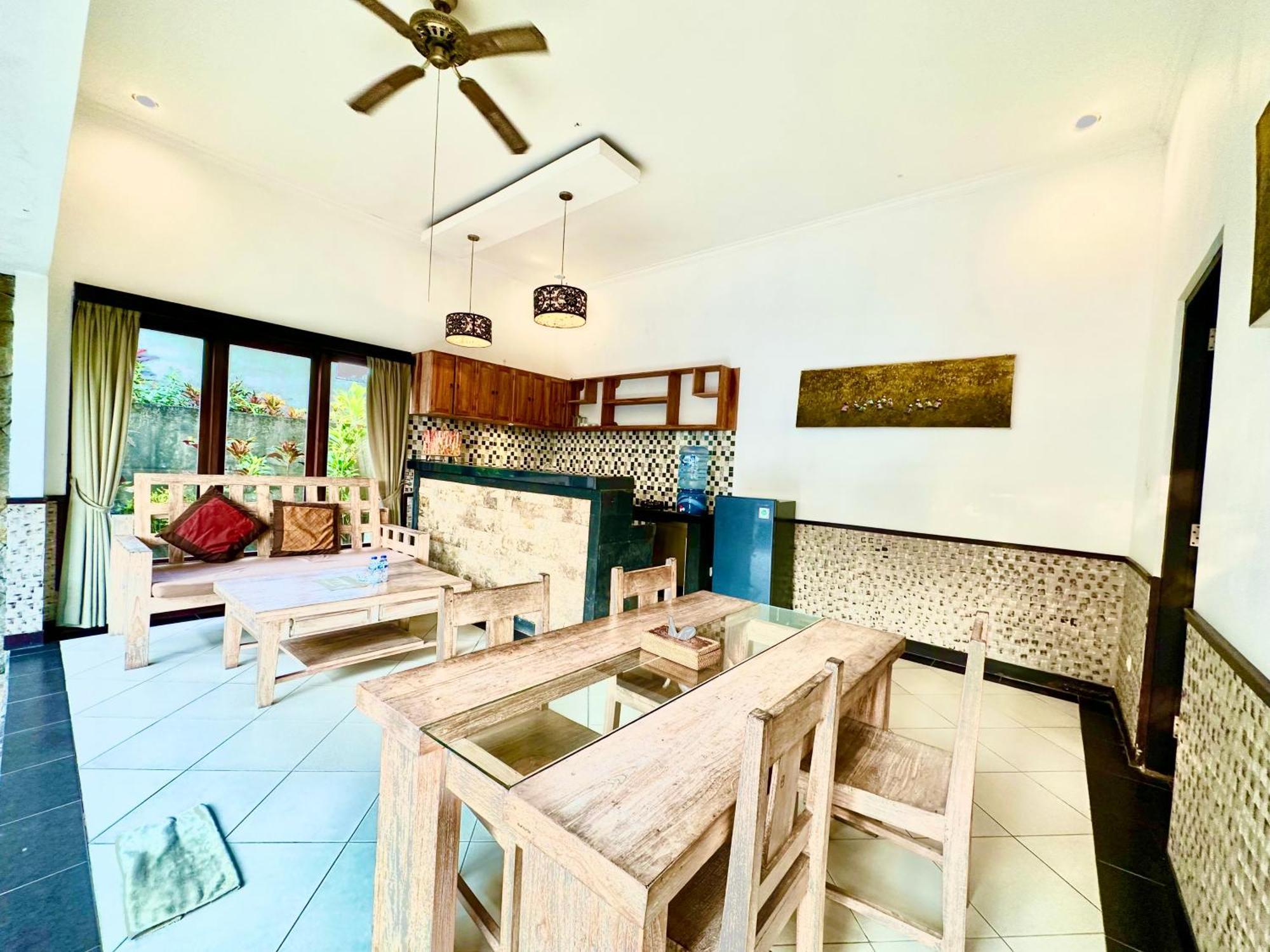 Dupa Ubud Luaran gambar