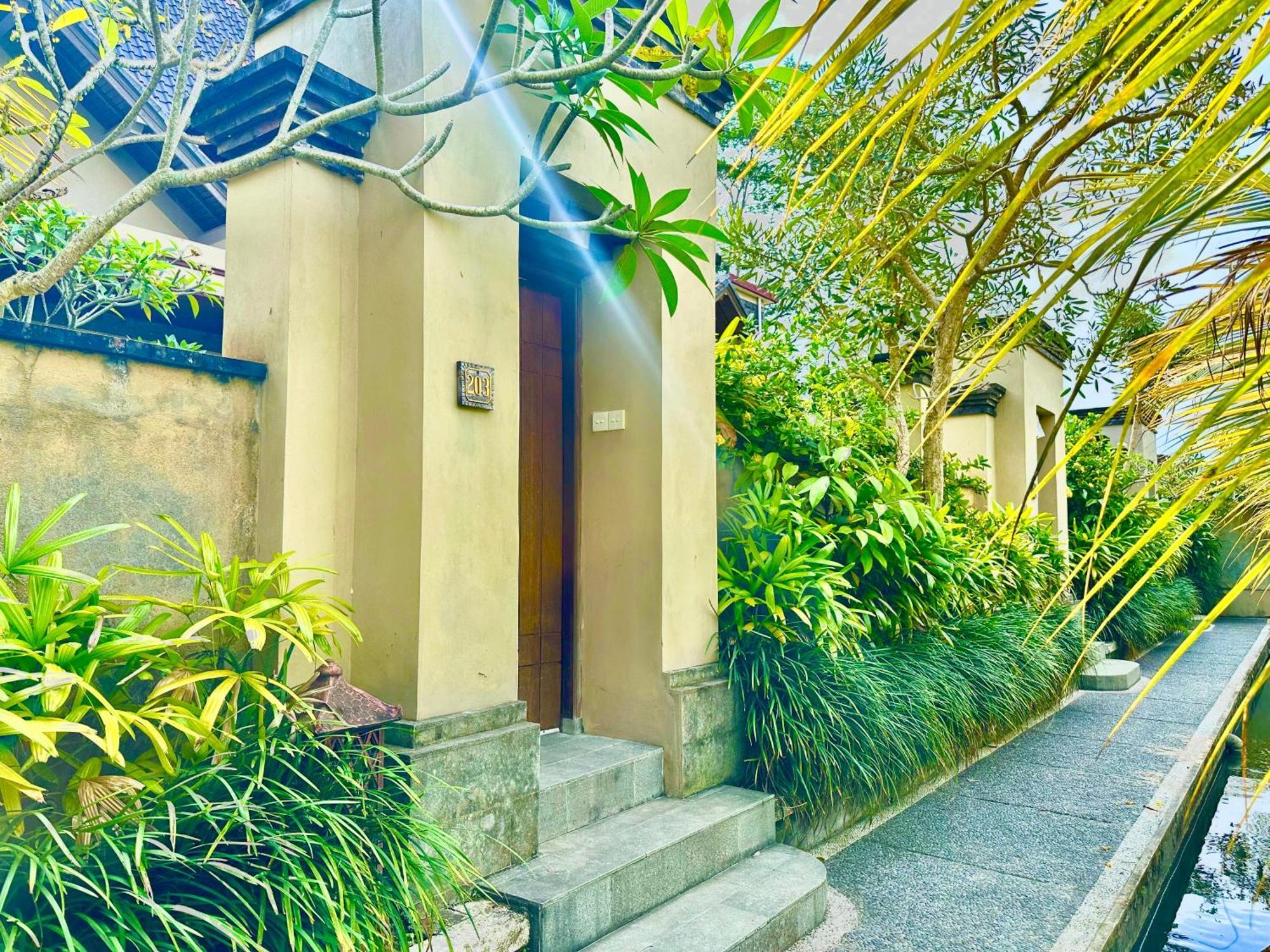 Dupa Ubud Luaran gambar