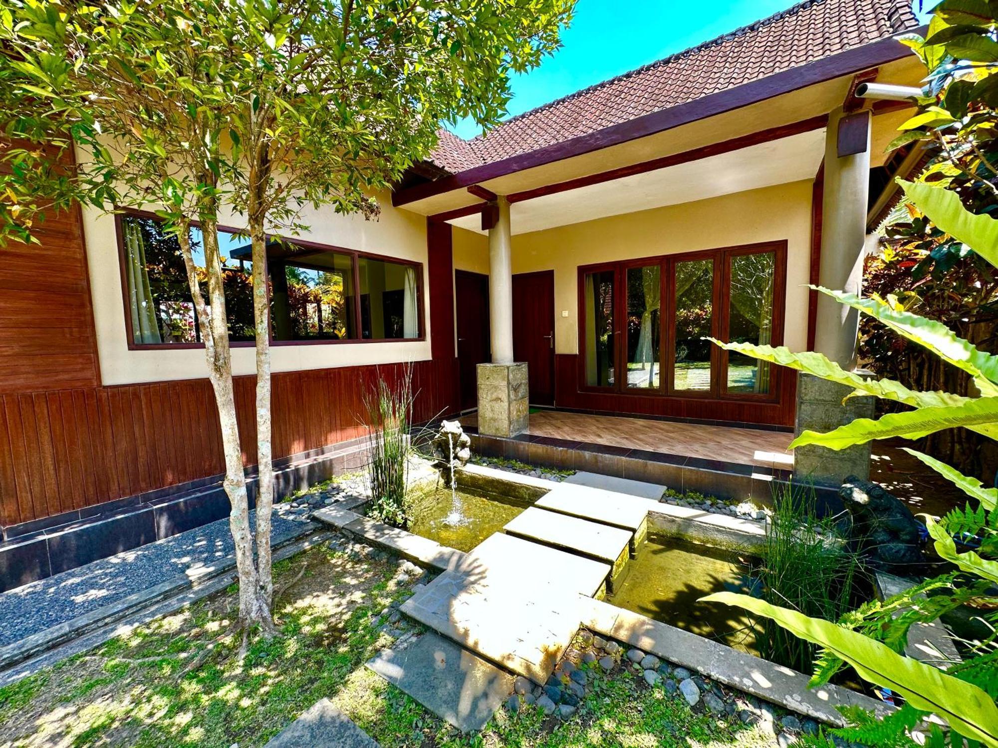 Dupa Ubud Luaran gambar