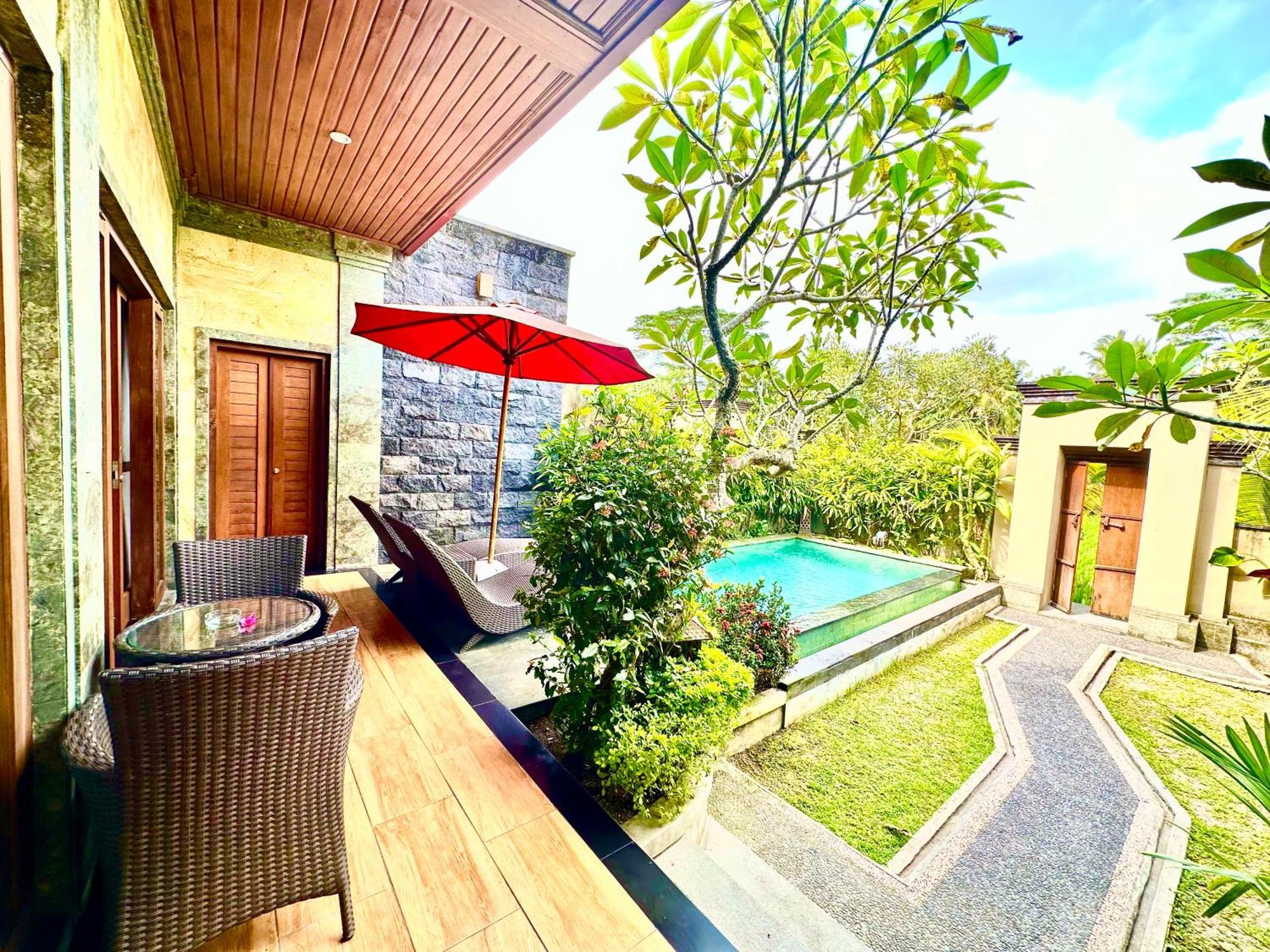 Dupa Ubud Luaran gambar