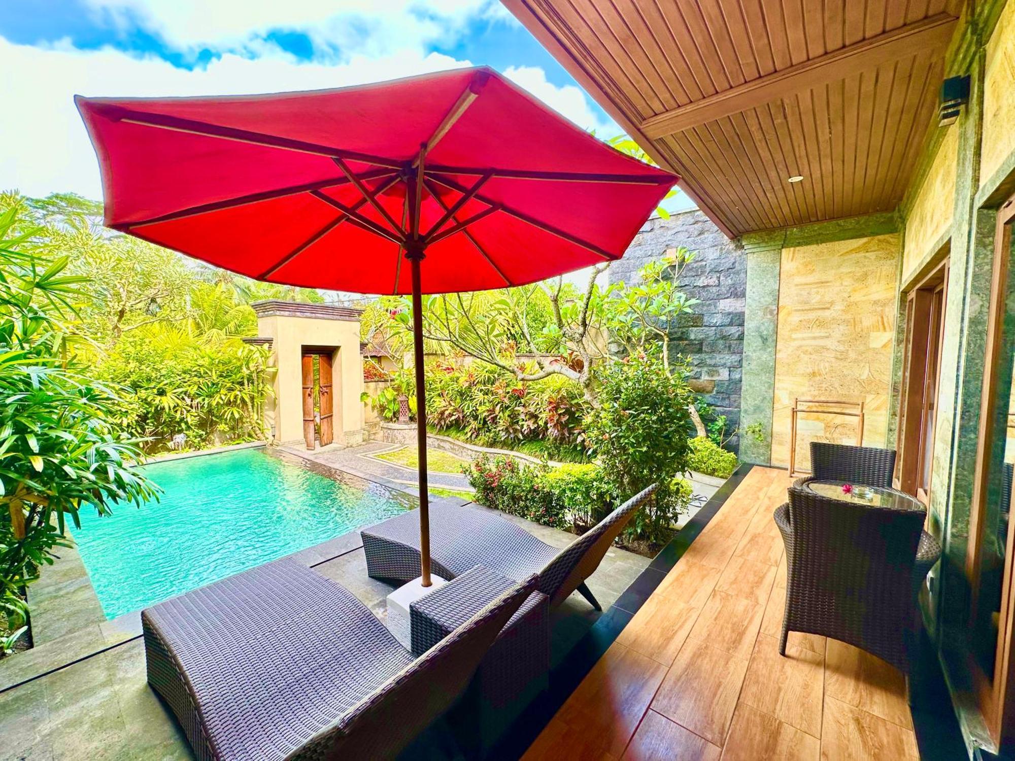 Dupa Ubud Luaran gambar