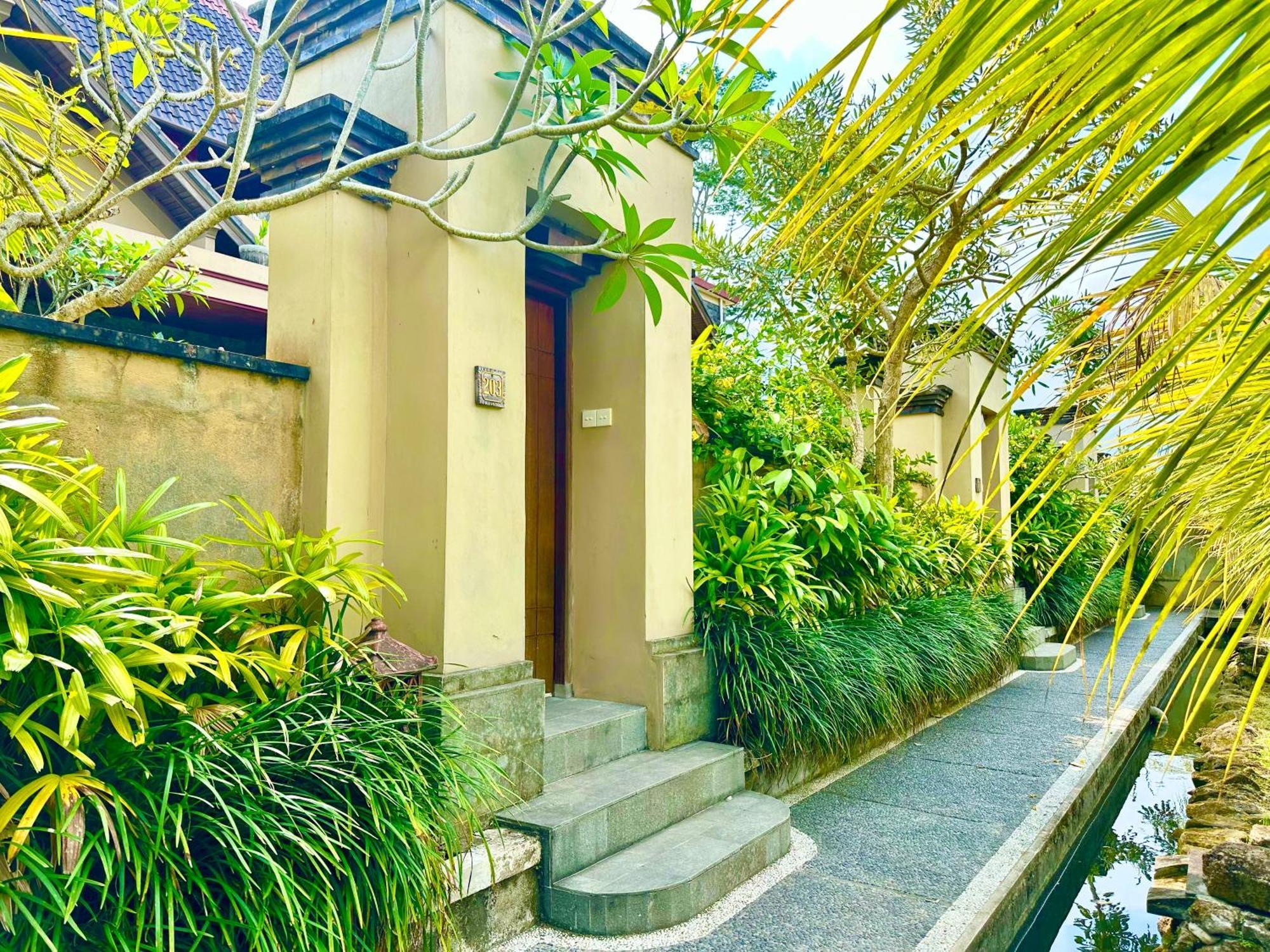 Dupa Ubud Luaran gambar