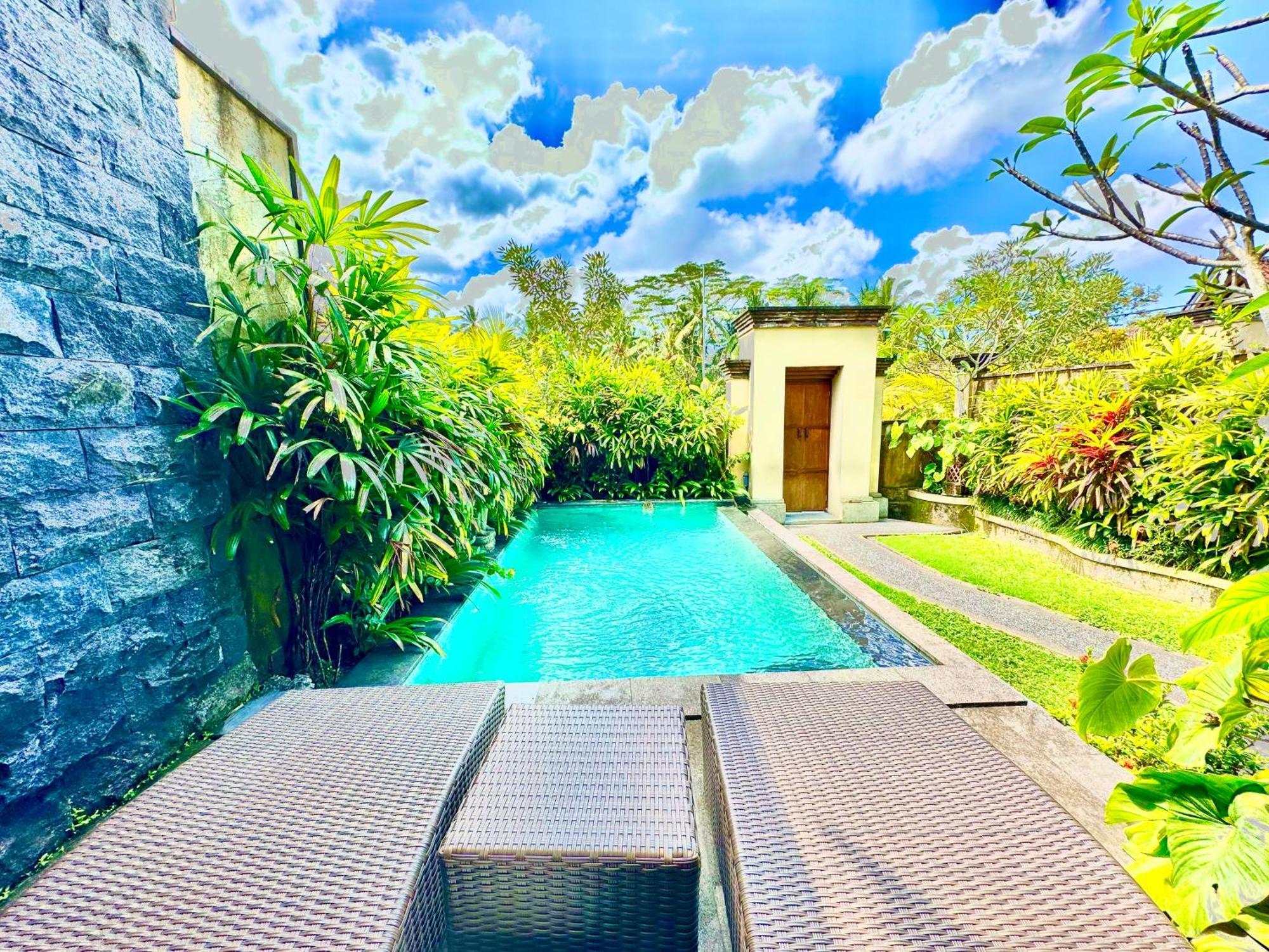 Dupa Ubud Luaran gambar